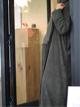 Load image into Gallery viewer, Ribbed Coat Abaya - KHAKI
